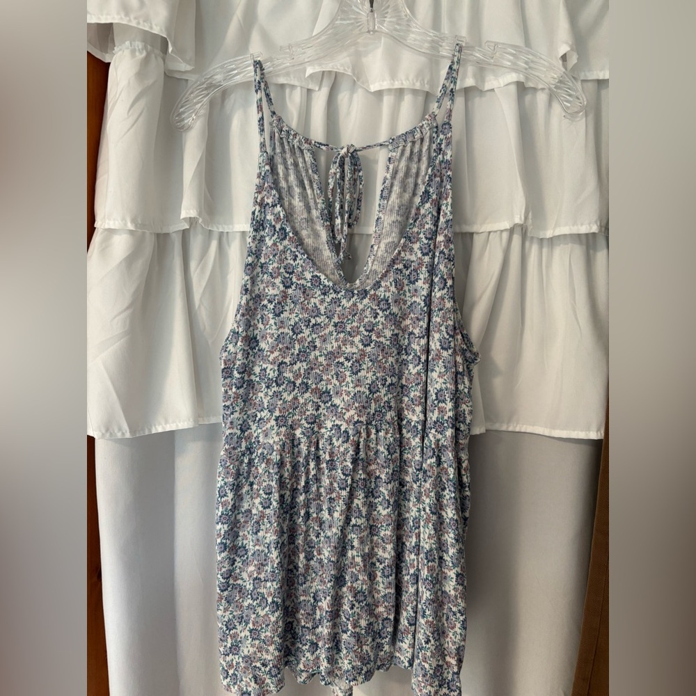 American Eagle Floral Flowy Tank Top